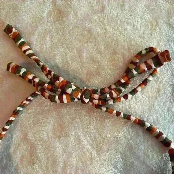 Xhilaration SZ S Swim Top - Picture 3 of 5